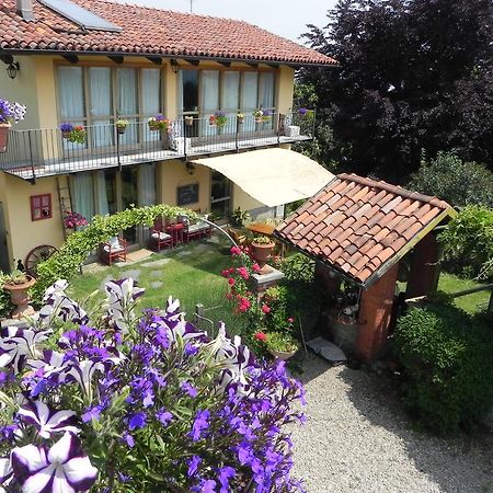 Il Giardino Di Iside Bed & Breakfast Roletto Eksteriør bilde